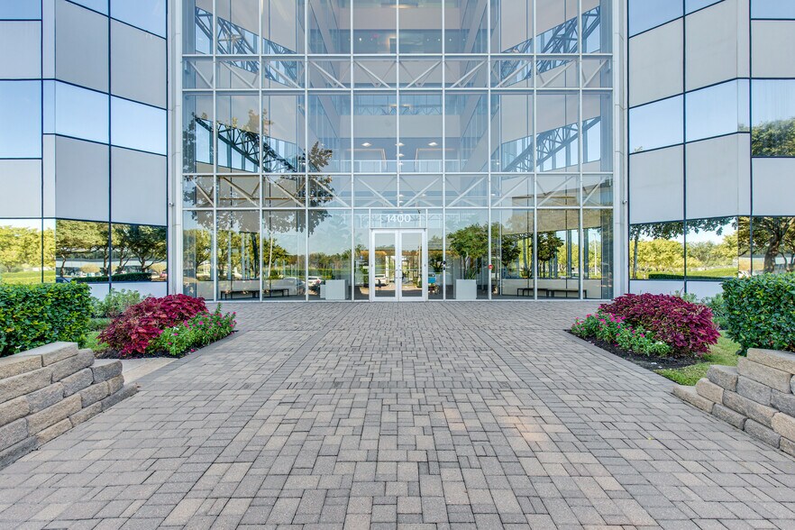 More Photos Of 1400 Broadfield Blvd, Houston Office For Lease
