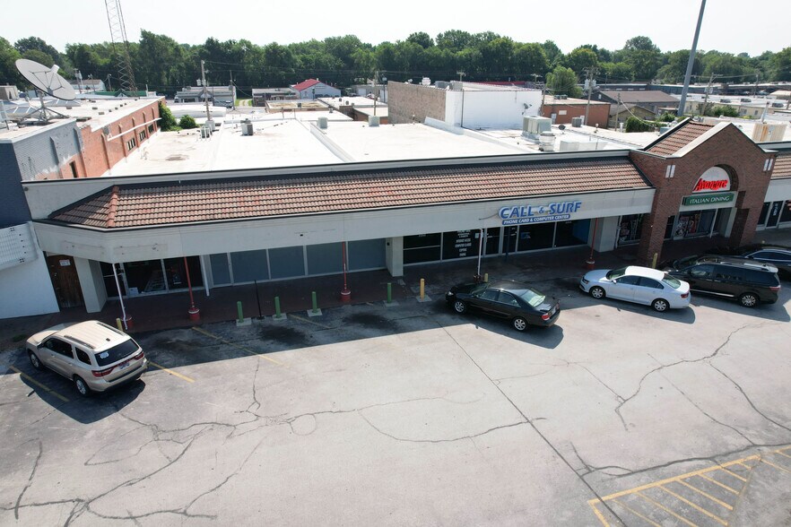 More Photos Of 1800-1950 S Glenstone Ave, Springfield Unknown For Lease