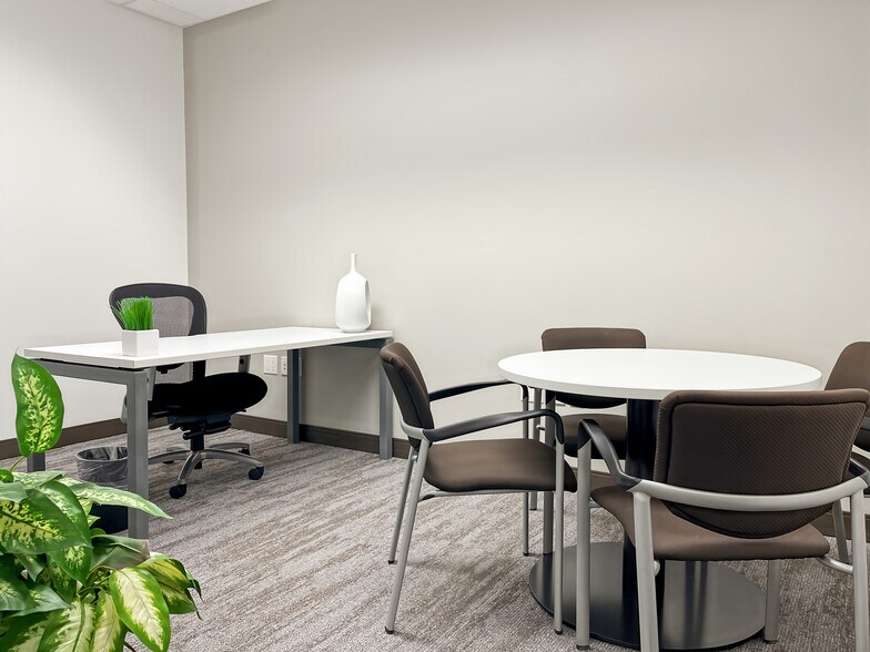 More Photos Of 11414 W Park Pl, Milwaukee Coworking Space