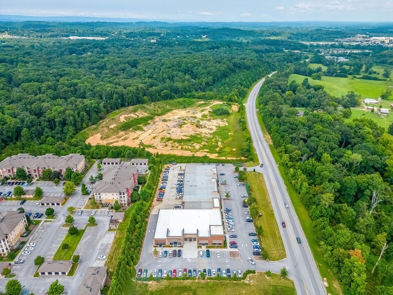 More Photos Of 5243 Little Debbie Pky, Ooltewah Storefront For Lease