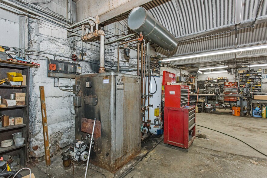 More Photos Of 307 Paterson Ave, East Rutherford Auto Repair For Sale