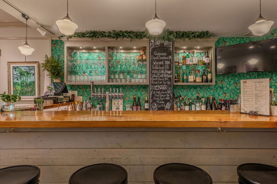 More Photos Of 305 Main St, Peru Restaurant For Sale
