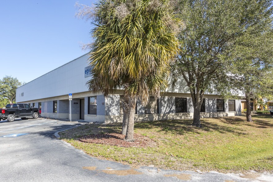 Primary Photo Of 8141 Blaikie Ct, Sarasota Warehouse For Lease