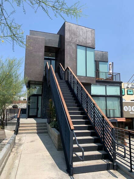 More Photos Of 2219 Aaron St, Los Angeles Loft Creative Space For Lease
