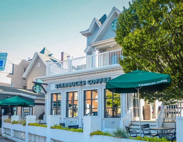 More Photos Of 680 Monroe Ave, Rochester Freestanding For Lease