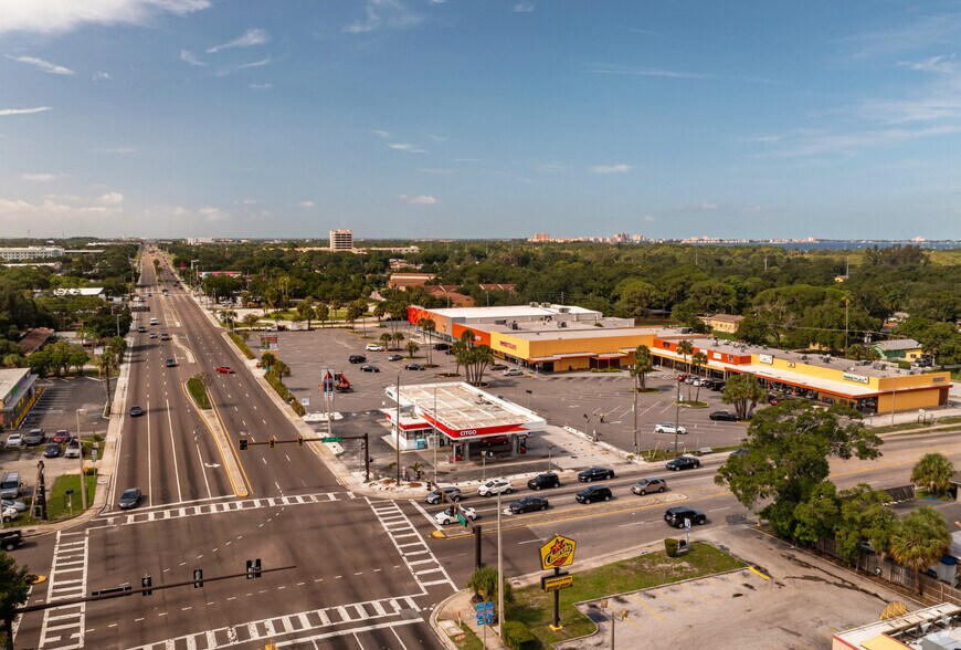 More Photos Of 2213-2333 34th St S, Saint Petersburg Unknown For Lease