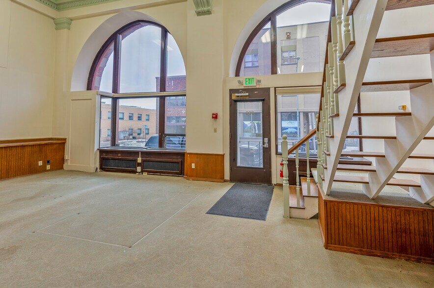 More Photos Of 300 Fuller ave, Helena Storefront For Lease