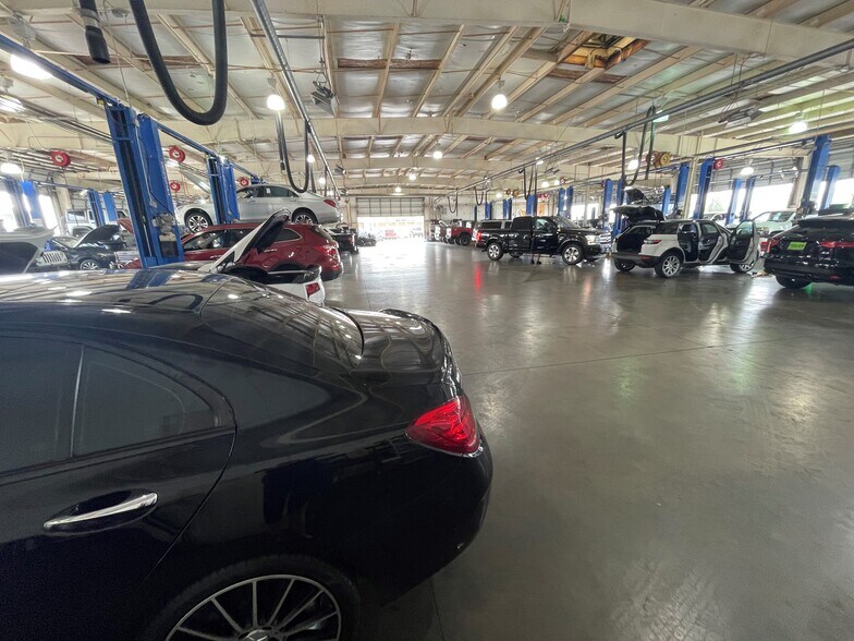 More Photos Of 16200 Highway 3, Webster Auto Dealership For Sale