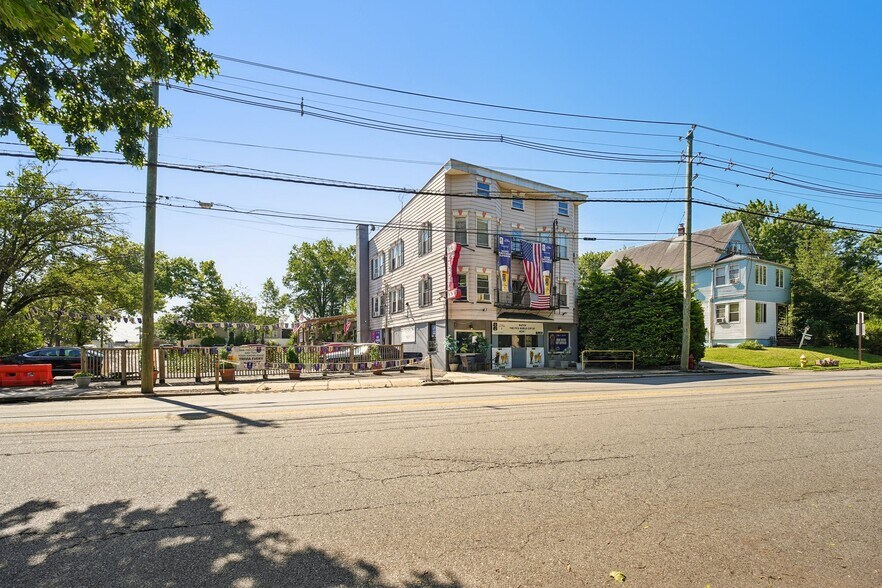 More Photos Of 2 E Passaic Ave, Nutley Restaurant For Sale