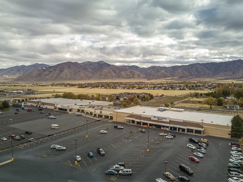 More Photos Of 756 N Main St, Tooele General Retail For Lease
