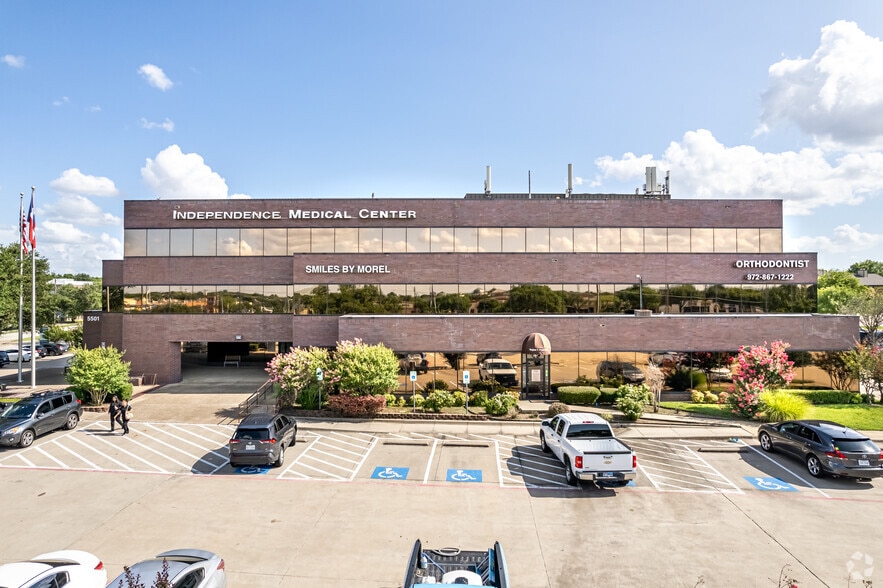 More Photos Of 5501 Independence Pkwy, Plano Medical For Lease