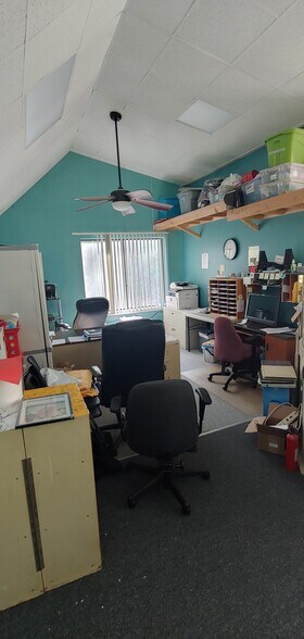 More Photos Of 982 Rubber Ave, Naugatuck Office For Sale