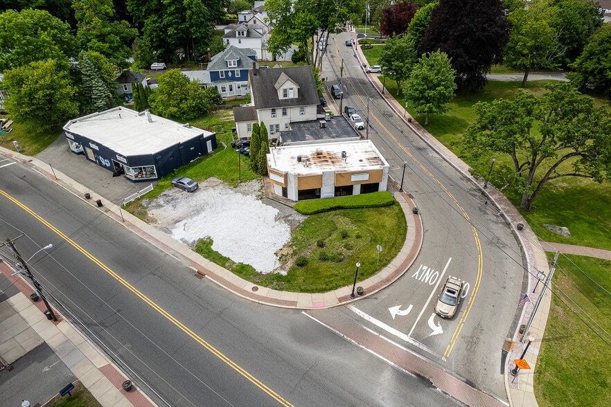 More Photos Of 2 Main St, Netcong Office For Sale