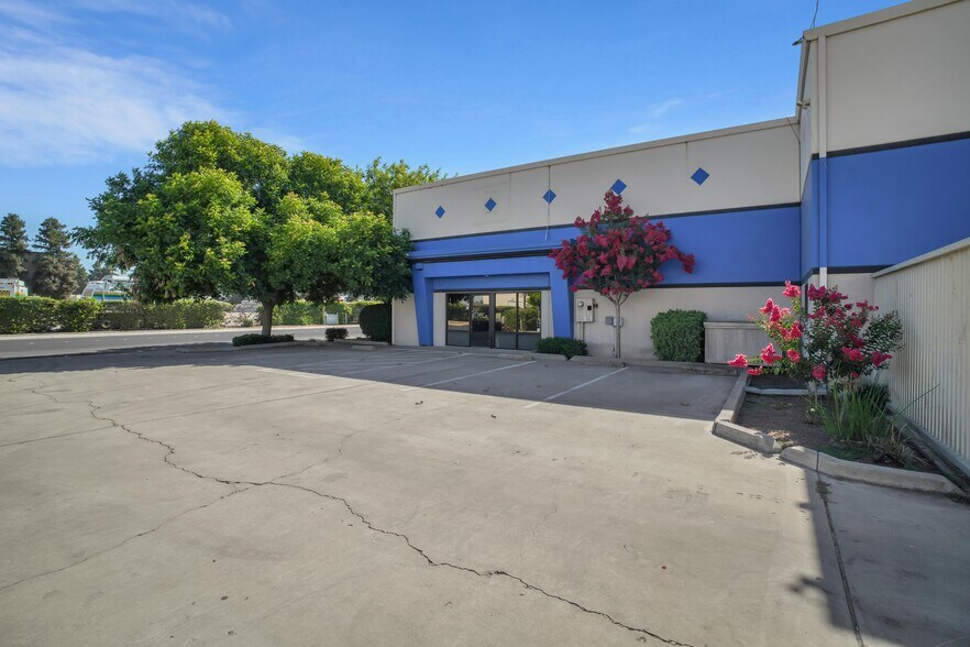 More Photos Of 1275 Venture Ln, Turlock Warehouse For Lease