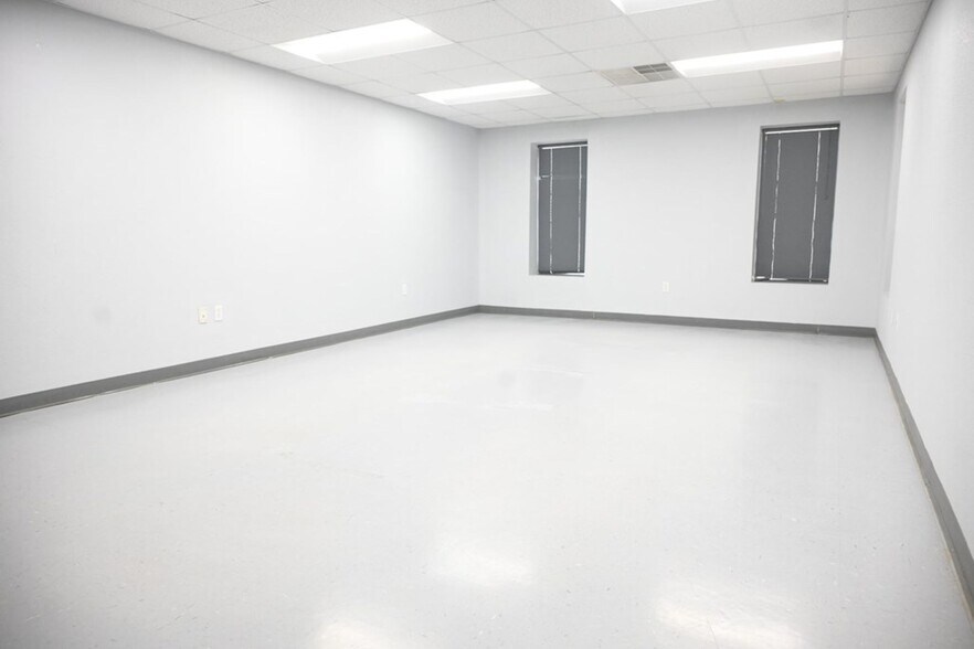 More Photos Of 3611 E State Highway 158, Midland Unknown For Lease