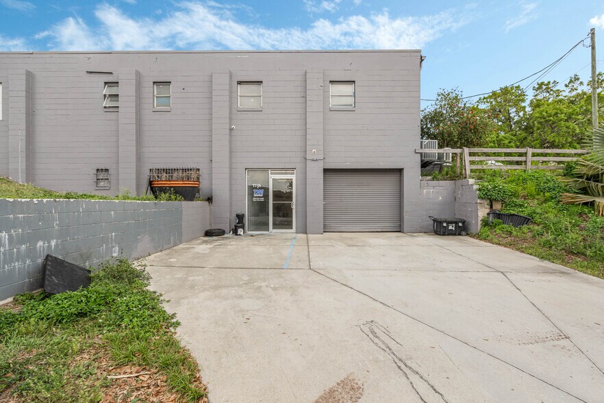 More Photos Of 1043 W Highway 50, Clermont Storefront For Sale