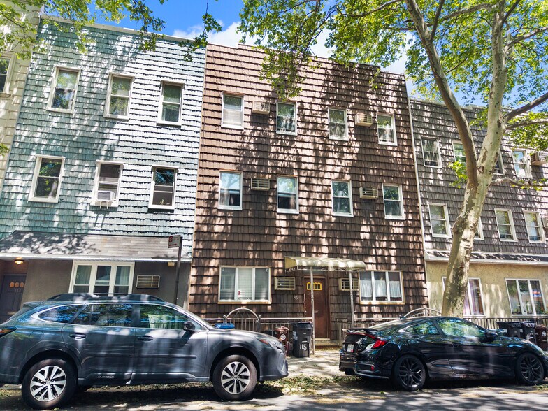 More Photos Of 115 Withers St, Brooklyn Apartments For Sale