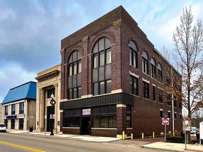 Primary Photo Of 106 N Main St, New Lexington Storefront Retail Office For Lease