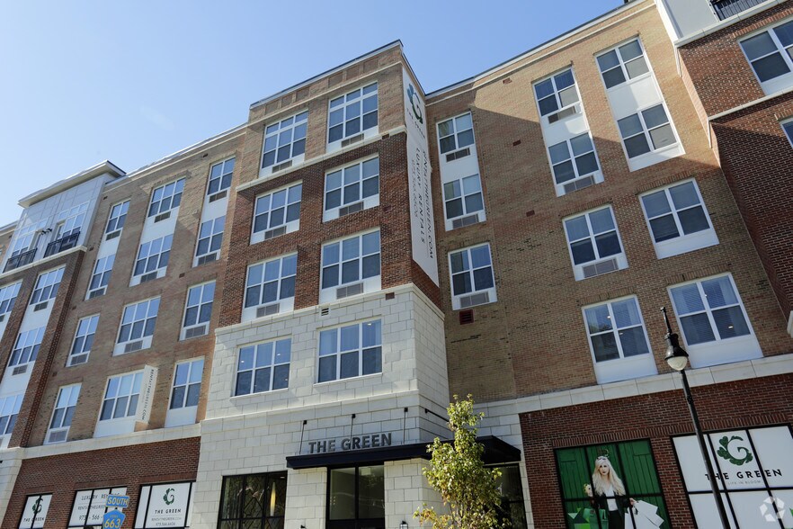 More Photos Of 56 Broad St, Bloomfield Apartments For Lease