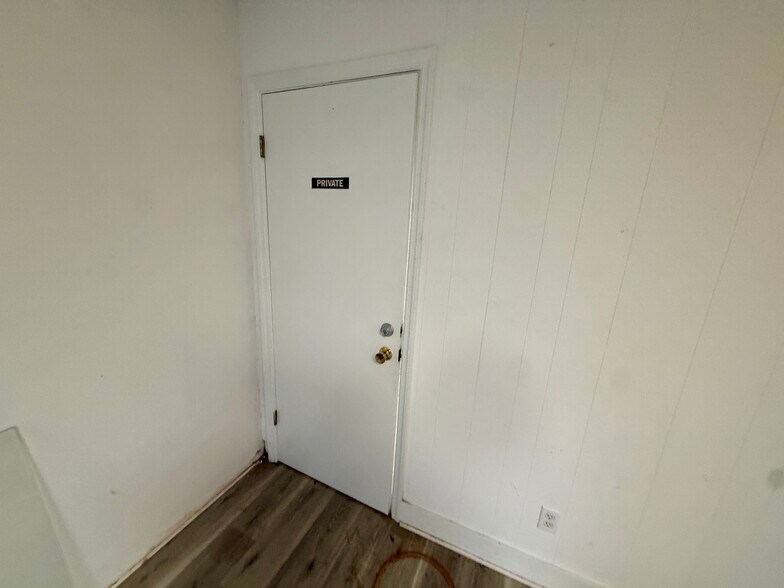 More Photos Of 2382-2384 Jamestown Rd, Fernandina Beach Self Storage For Lease