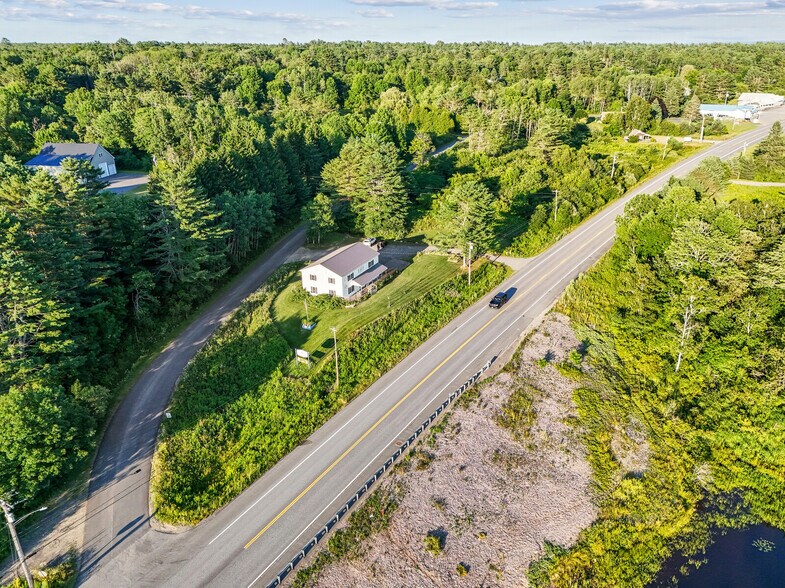 More Photos Of 7 Old Searsport Ave, Belfast Convenience Store For Sale