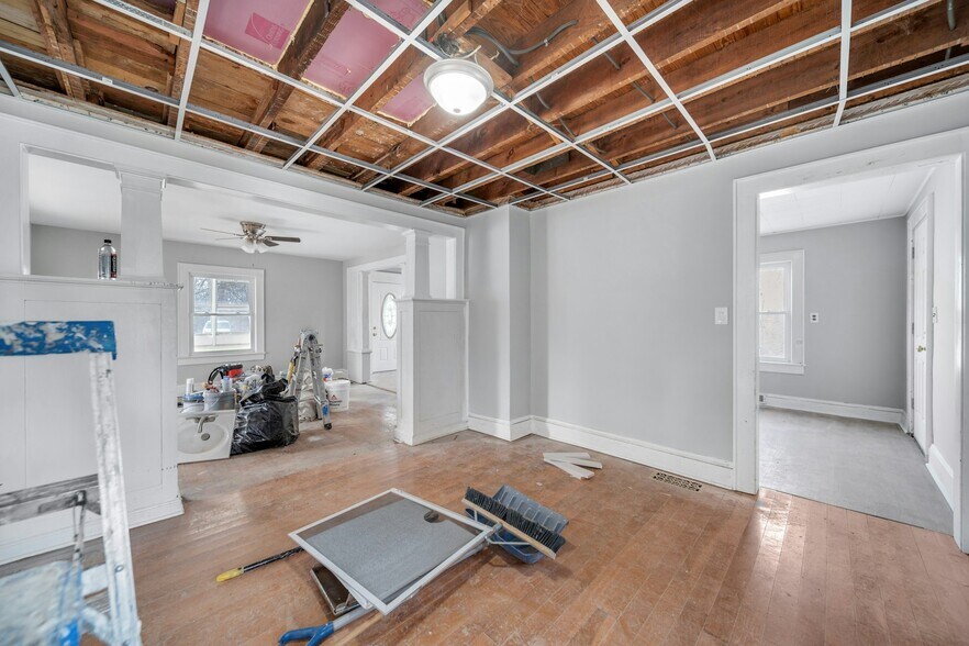 More Photos Of 10 Us Highway 46, Hackettstown Freestanding For Sale