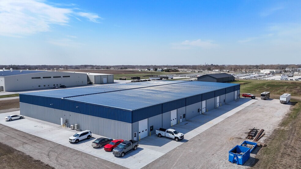 More Photos Of 1811 Rich Olive St, Story City Warehouse For Lease