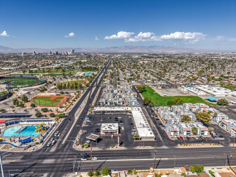 More Photos Of 901-947 N Pecos Rd, Las Vegas Freestanding For Sale