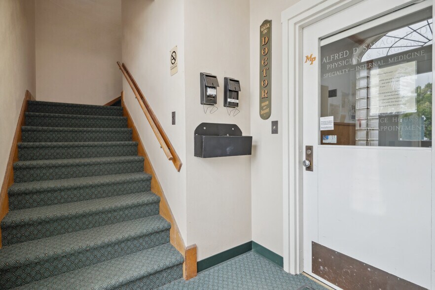 More Photos Of 107 E Madison St, Mount Pleasant Healthcare For Sale