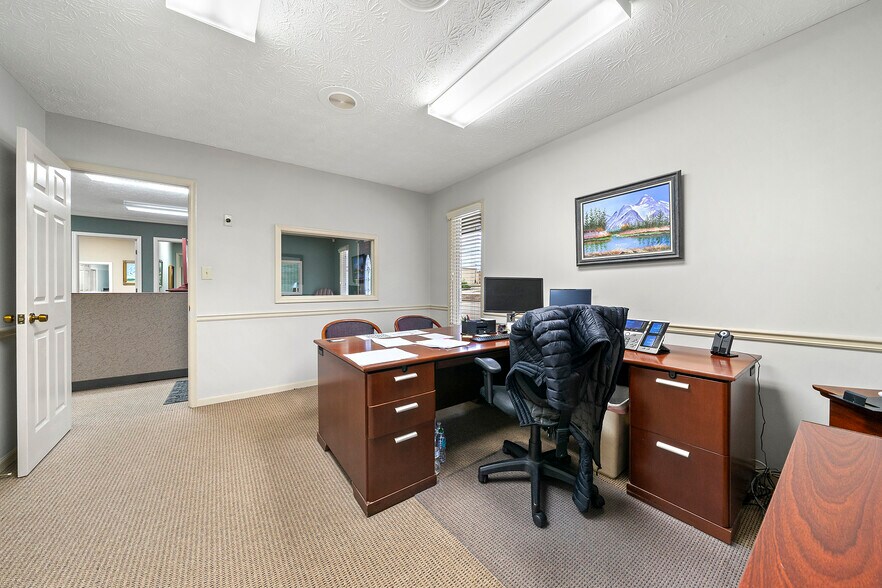 More Photos Of 125-145 E Georgia Ave, Fayetteville Freestanding For Sale