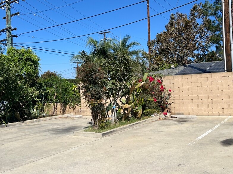 More Photos Of 255 S Sherman Ave, Corona Apartments For Sale