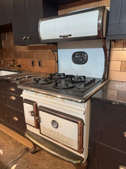 More Photos Of 321 E 84th St, New York Apartments For Sale