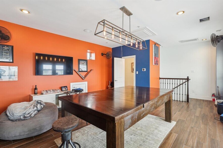 More Photos Of 3912 Ennis St, Houston Specialty For Sale