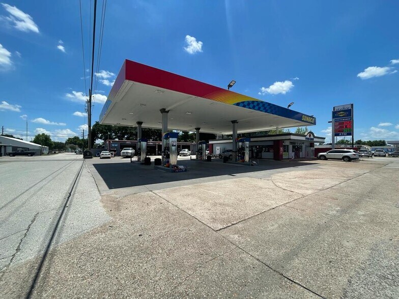Primary Photo Of 5505 Highway Blvd, Katy Convenience Store For Sale