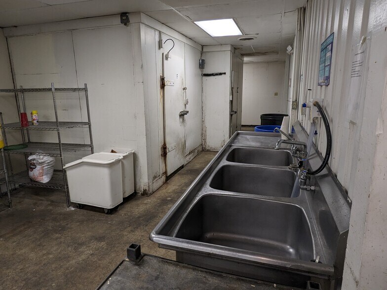 More Photos Of 625 State Highway 165, Branson Theater Concert Hall For Sale