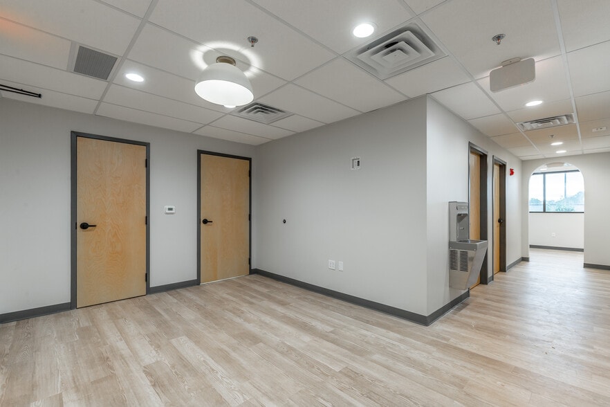 More Photos Of 929 Spring Creek Rd, Chattanooga Medical For Lease