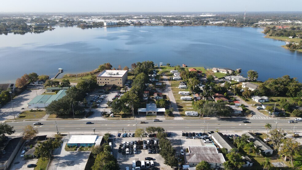 More Photos Of 4460 Edgewater Dr, Orlando Office For Lease