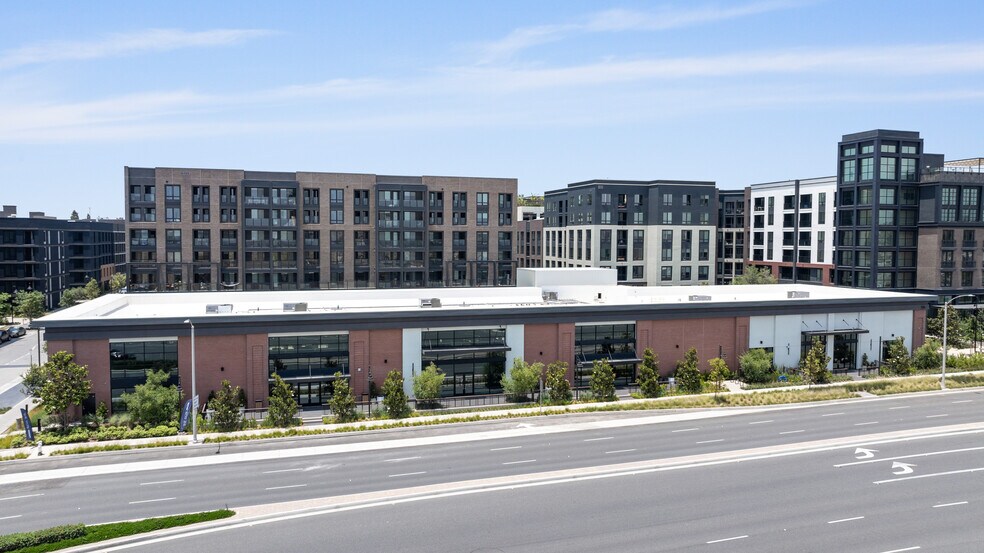 More Photos Of 2010 E Warner Ave, Santa Ana Apartments For Lease