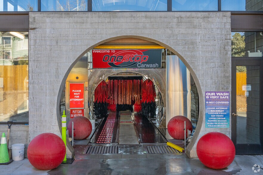 More Photos Of 2325 S Woodlands Village Blvd, Flagstaff Service Station For Sale