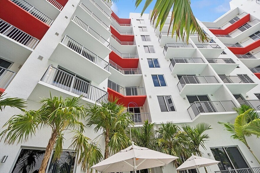 More Photos Of 6500 N Andrews Ave, Fort Lauderdale Apartments For Lease