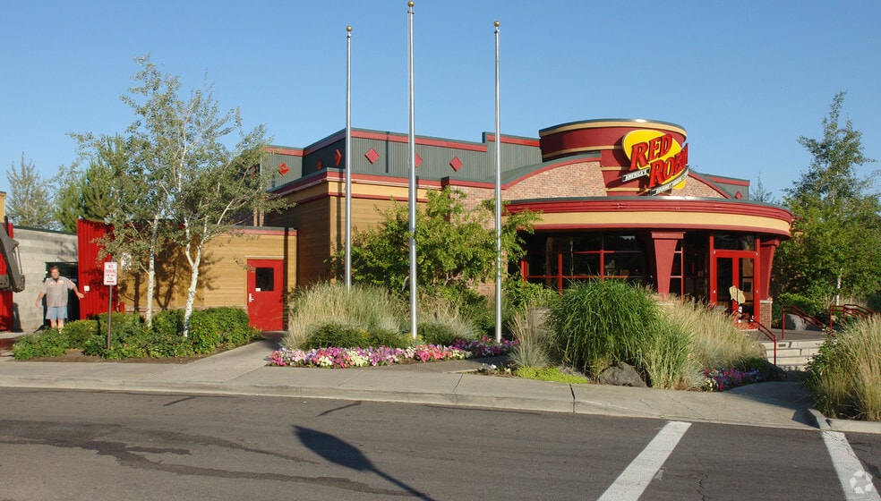 More Photos Of 425 SW Powerhouse Dr, Bend Unknown For Lease