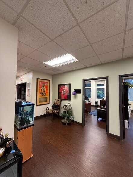 More Photos Of 221 NE Ivanhoe Blvd, Orlando Loft Creative Space For Lease