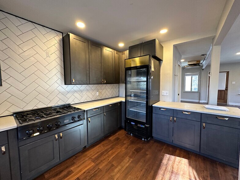 More Photos Of 1735-1737 Franklin Street, Denver Apartments For Sale