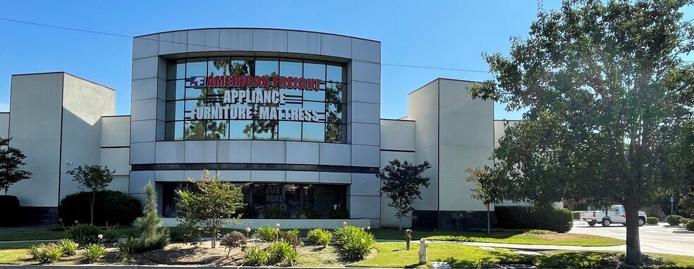 More Photos Of 18714 S Gridley Rd, Cerritos Freestanding For Lease