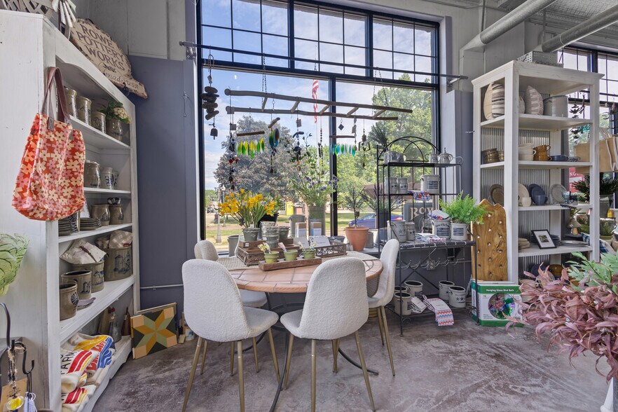 More Photos Of 108-110 E Main St, Cambridge Storefront For Sale