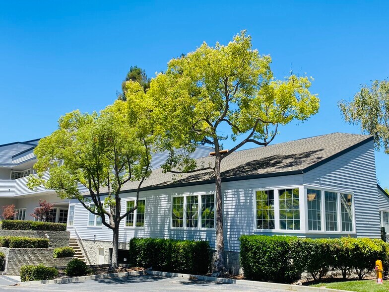More Photos Of 1291-1295 Oakmead Pky, Sunnyvale Unknown For Lease