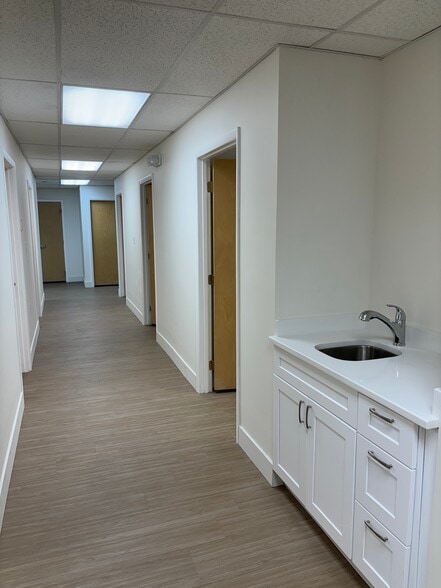 More Photos Of 619A Dalton St, Emmaus Medical For Lease