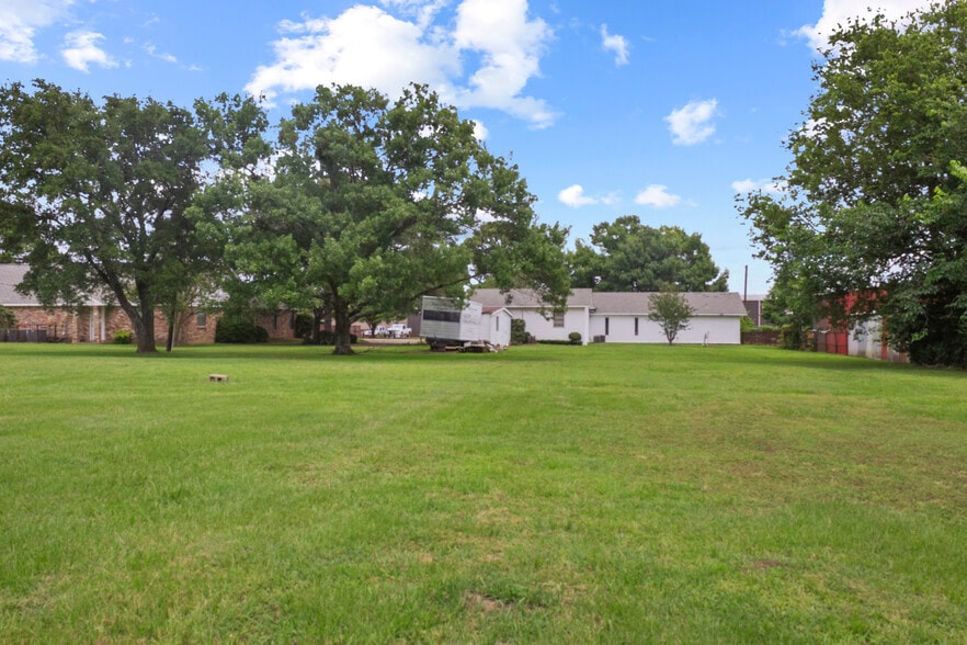 More Photos Of 21177 US Highway 80, Wills Point Religious Facility For Sale