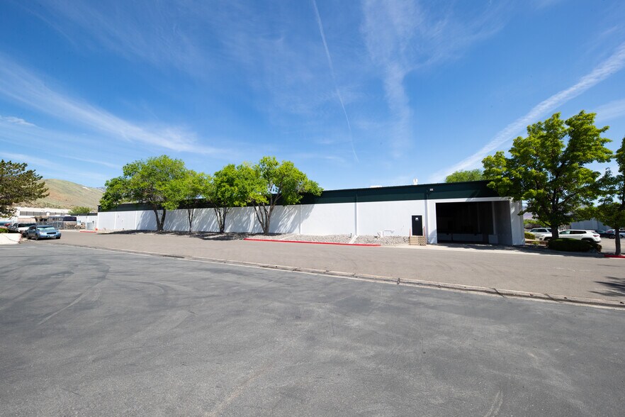 More Photos Of 550 Mallory Way, Carson City Warehouse For Lease