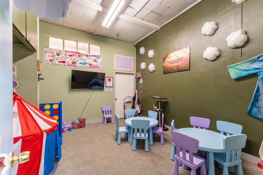 More Photos Of 6200 Avalon Blvd, Los Angeles Manufacturing For Sale